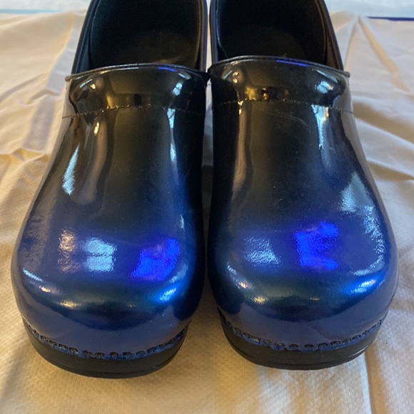 Black to blue ombré Dansko’s - Picture 2 of 4
